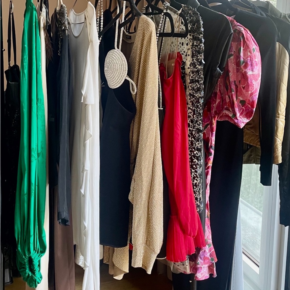 🚨 🚨 PLEASE LIKE TO BE NOTIFIED OF SHARE LUXURY LIVE  SHOWS - Picture 4 of 10